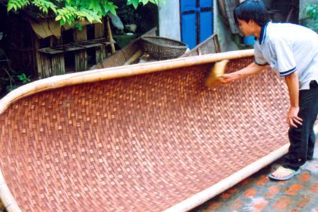 Nghề đan thuyền nan ở Nội Lễ